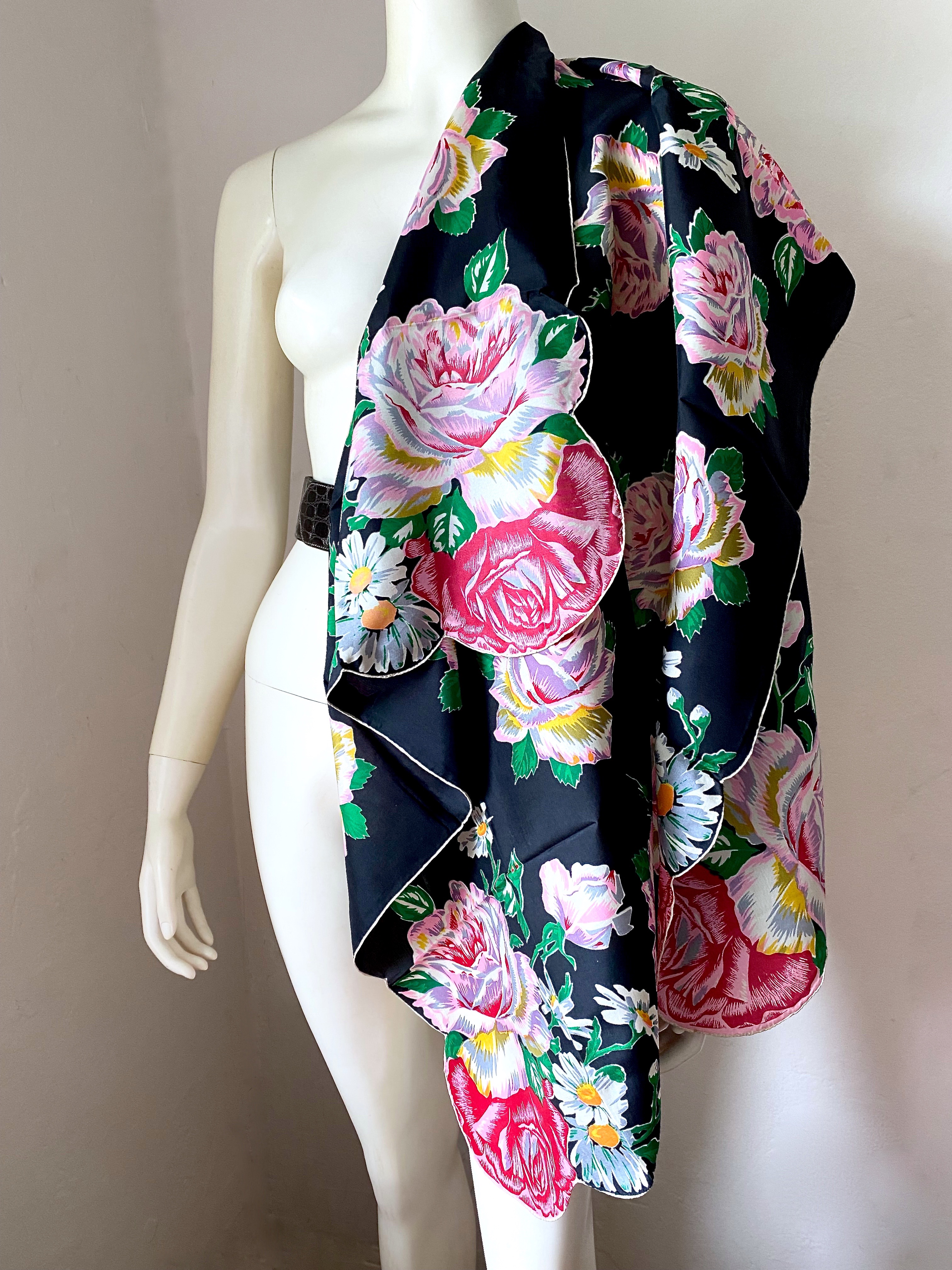 40S ROSES SCARF
 AMERICAN BEAUTY