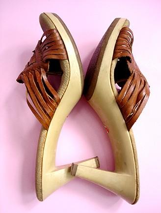 70S CARAMEL CRISS-CROSS MULES