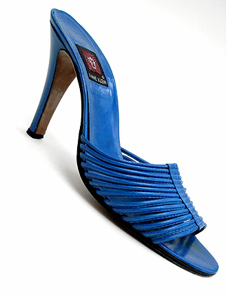 70S ANNE KLEIN COBALT MULES 8.5