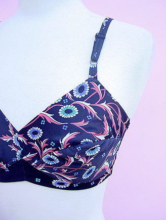 60S EMILIO PUCCI NOIR FLORALETTE BRA