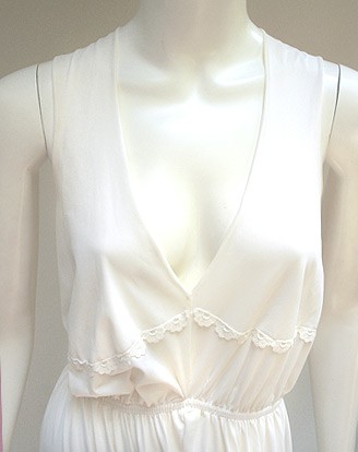 70S JOHN KLOSS   WHITE BEAUTY