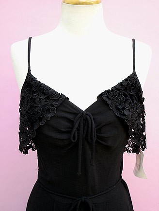 30S NOIR CREPE AND CROCHET LACE 5/6