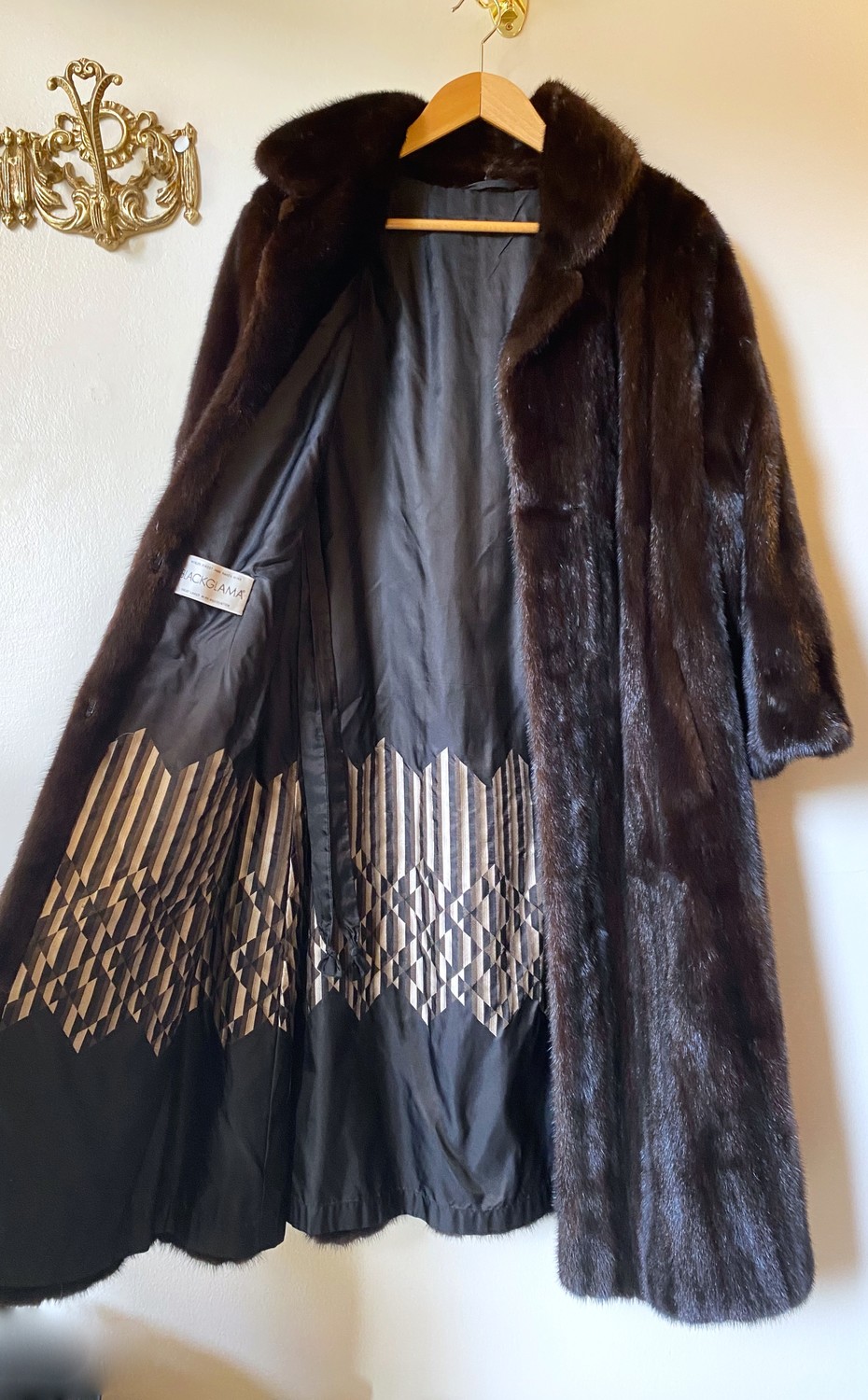 VINTAGE BLACKGLAMA DARK RANCH MINK COAT