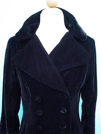 70S NIGHT PORTER 
BLACK VELVET MAXI COAT