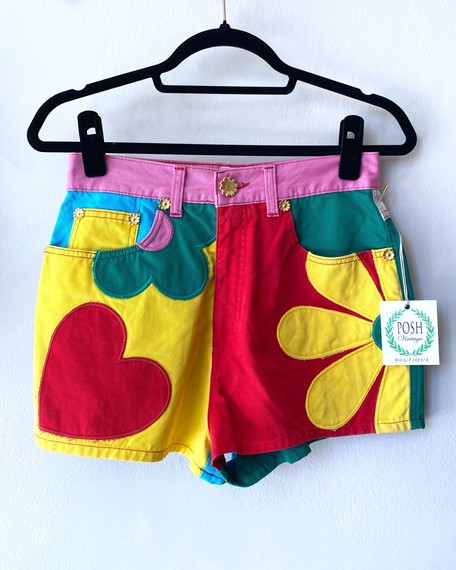 2000’S MOSCHINO
POP ART SHORTS